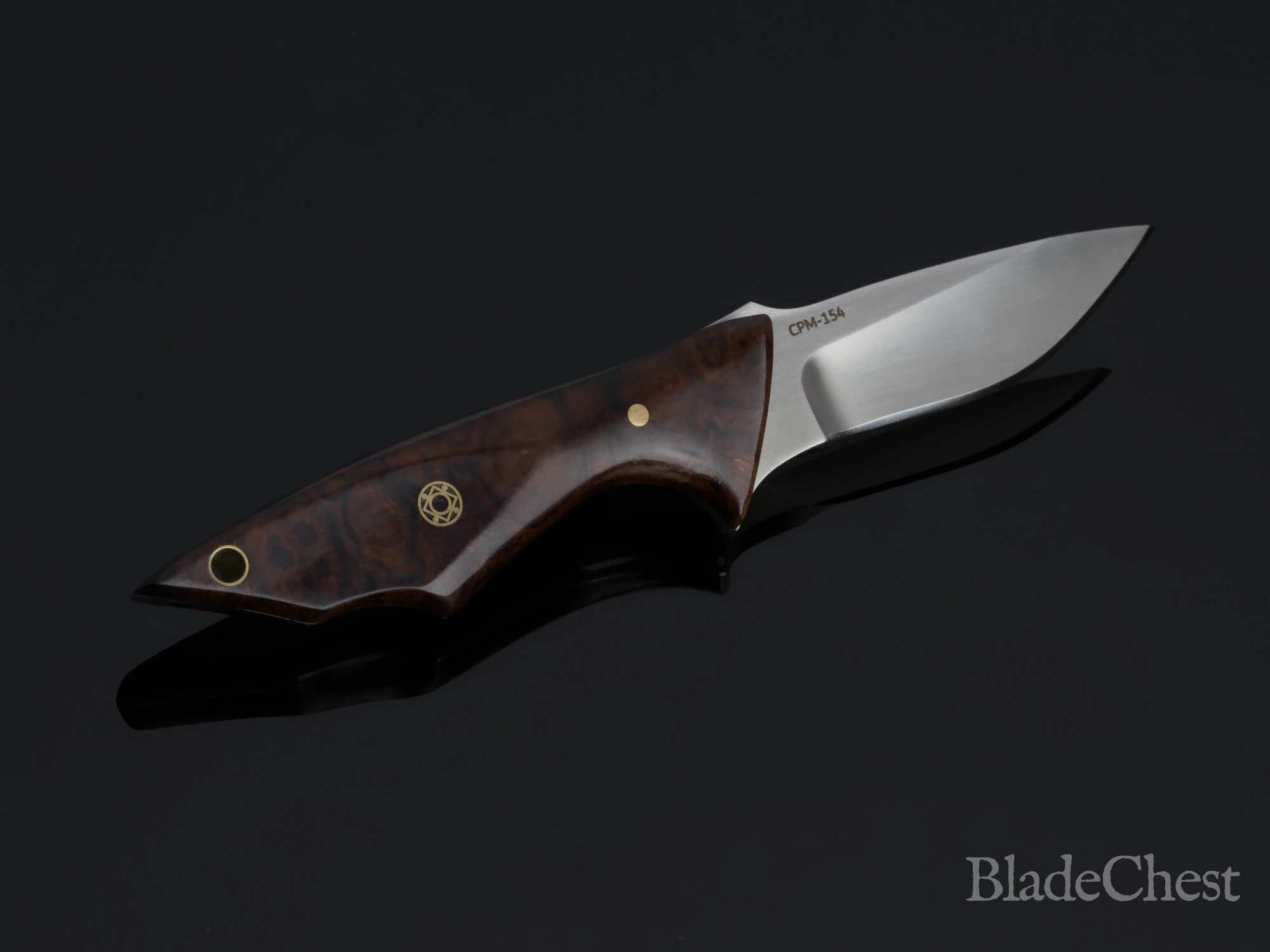 Alex Hossom Small Utility fixed blade &mdash; three-quarter view