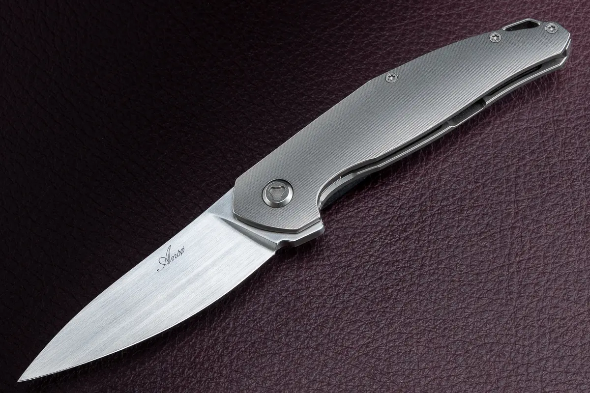 Ansø Neo — open, blade left