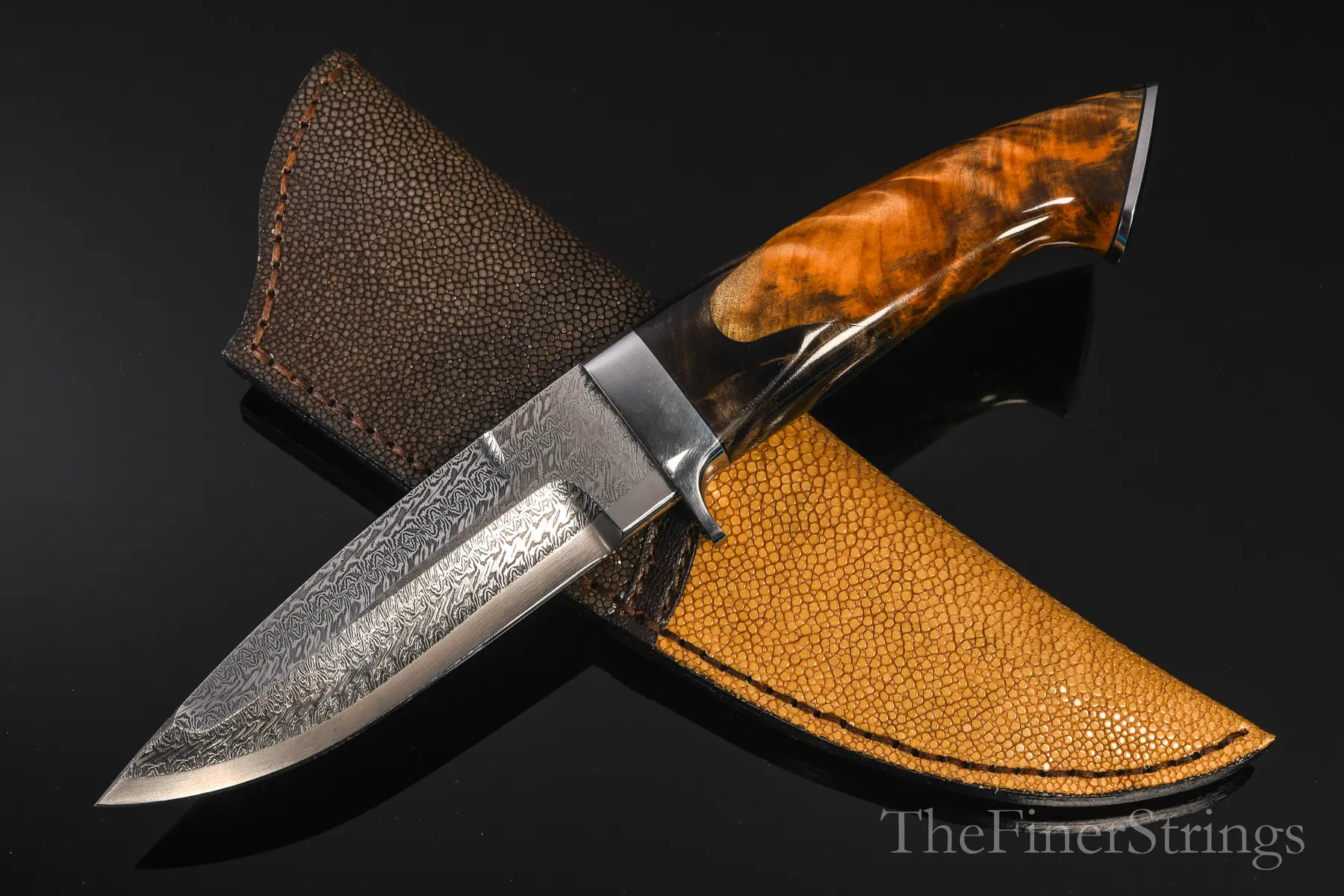 Bennica Hunter with stingray sheath