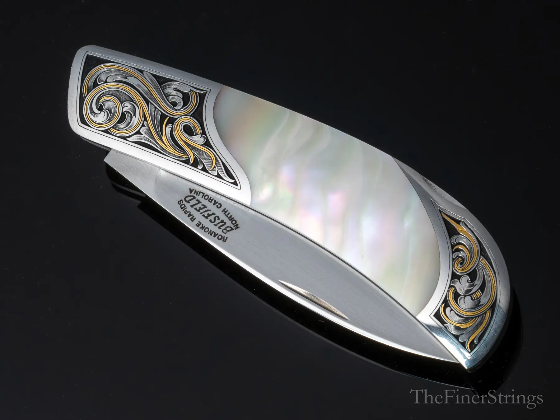 Closed knife top view