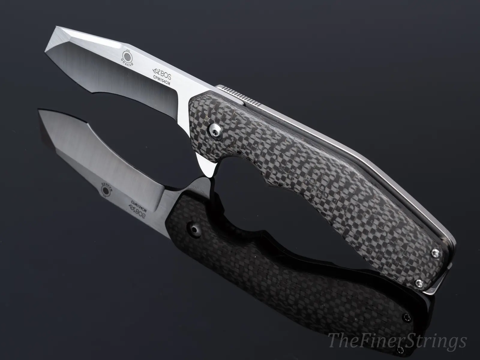 Grimsmo Custom Recurve CF &mdash; open with reflection