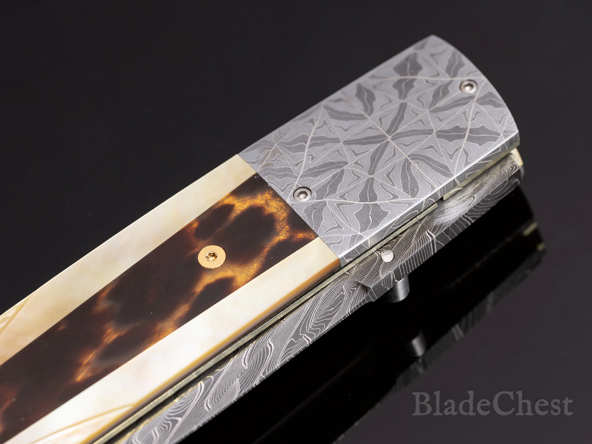 W.D. Pease folder closed &mdash; mosaic Damascus bolsters