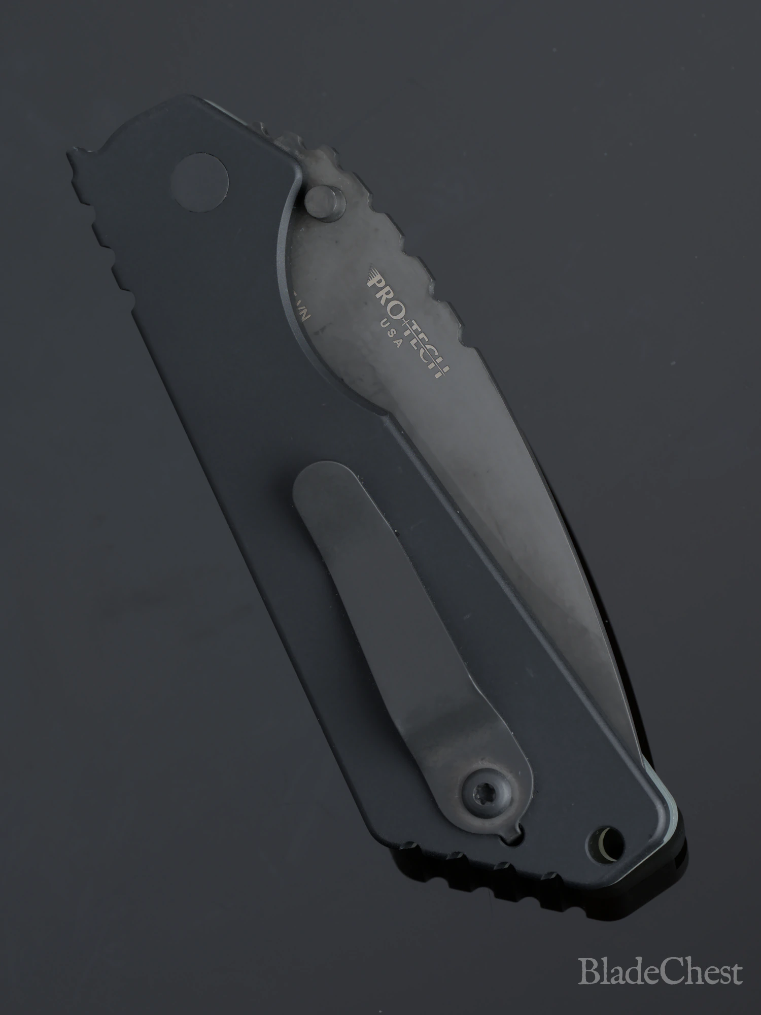 Pro-Tech / Strider SnG Automatic &mdash; closed, clip side full