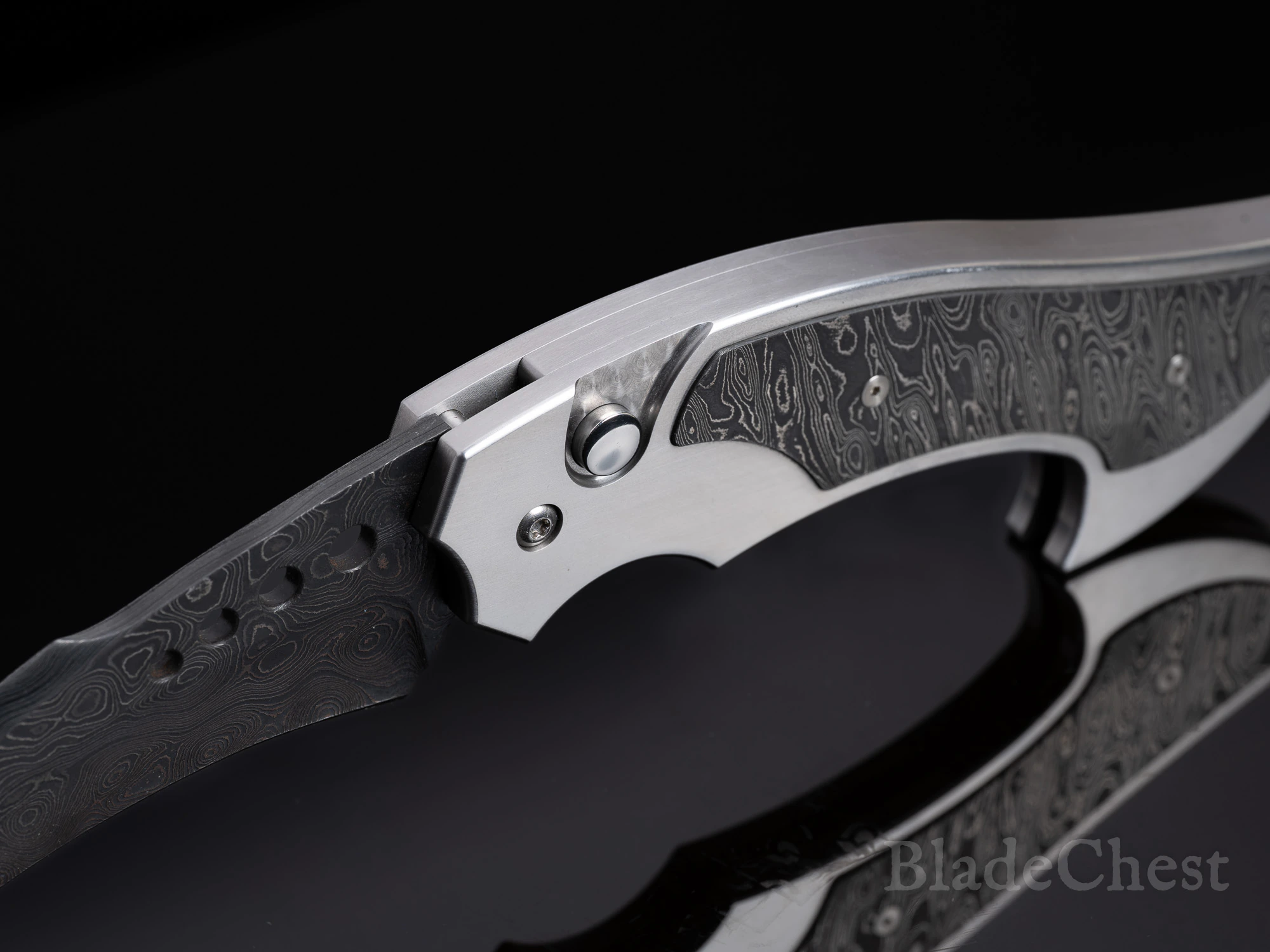 Reese Weiland automatic &mdash; frame, pivot and lockwork